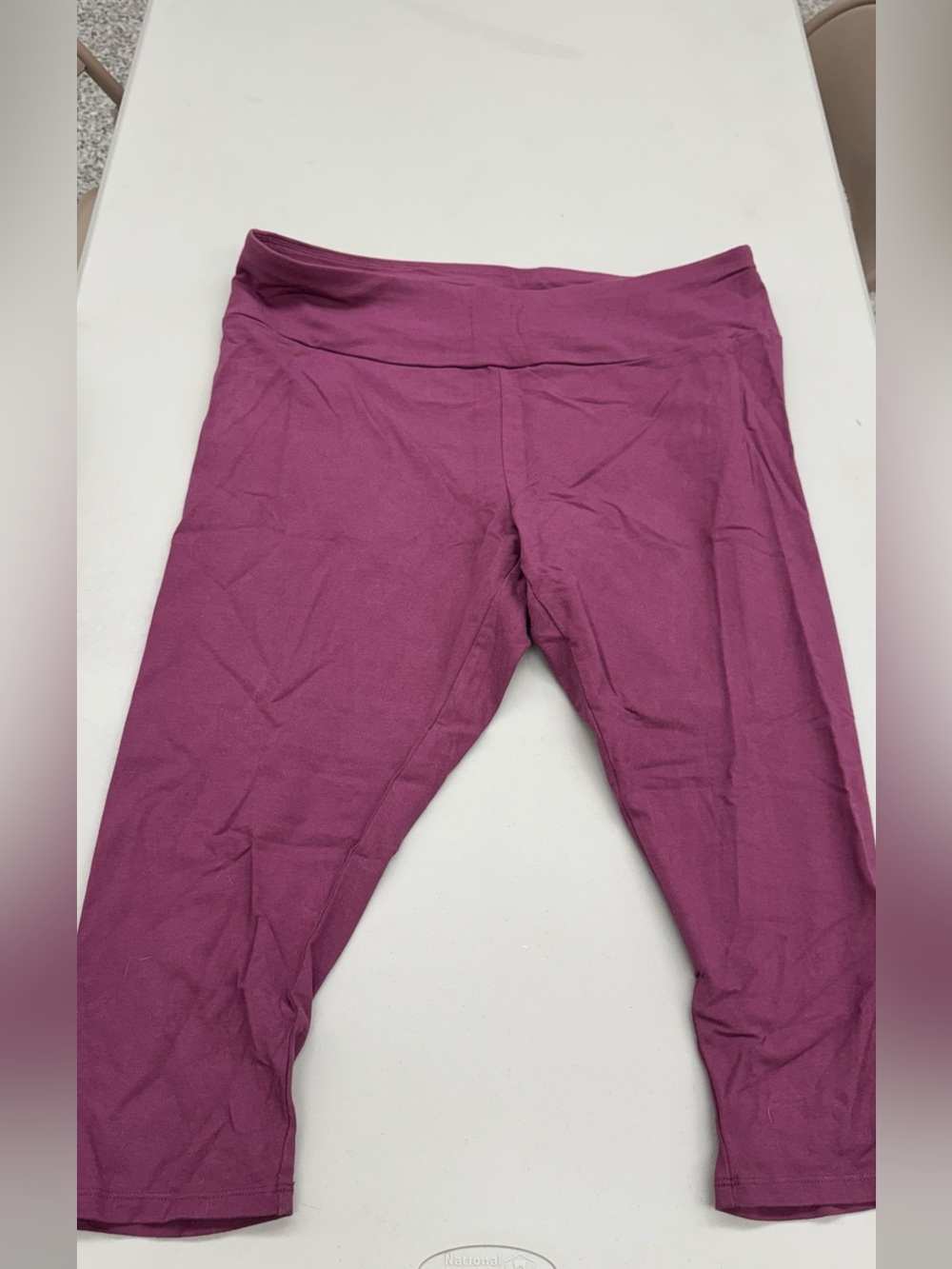 Ava & Viv Plus Size Berry Purple Stretch Capris Leggings